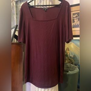 Medium Universal Standard Square neck foundation top